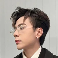 Quanh Hùng (bn Rhy)