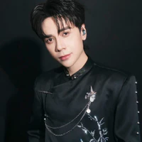 Quang Hùng