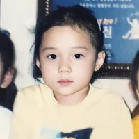 Kim Minjeong (nàng)