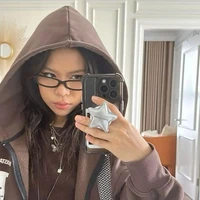 Nguyễn Thảo Linh • Tlinh • 00