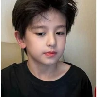 HỨA TƯỚC THẦN(lúc bé)