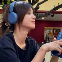 Nguyễn Hoàng Yến (Y)