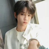 Vương Lỗ Kiệt_hắn