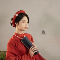 Lê Ngọc Thuý ( Mẹ Q.Anh)