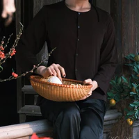 Con Nở ( người hầu trong nhà)