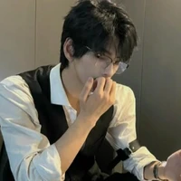 Hiệu trưởng/chú của nu9-Triệu Minh Duy