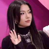 TRẦN THẢO LINH-LYHAN