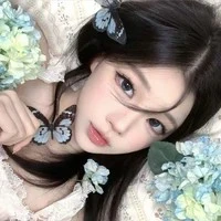 Hàn Kiều Vy ( em ah )