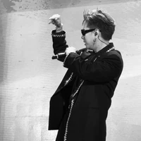 Lou Hoàng