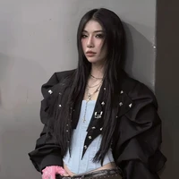 Trần Thảo Linh(cô)