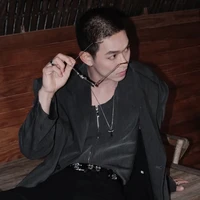 Song Luân (Ba em)