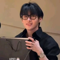 Huỳnh Hoàng Hùng (gem)
