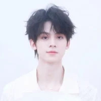 Zuohang_Hắn