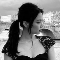 Kim Jennie ( Em )