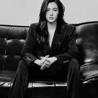 Lingling Kwong