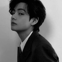 KIM TAEHYUNG (V)