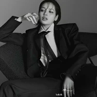 LALISA MANOBAL (Lisa)