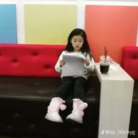 Tác giả mê gái