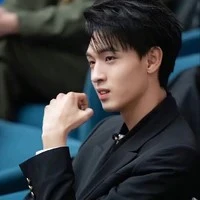 Tần tiêu hiền " cha kỳ"