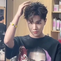 Bee Thích Viết Truyện - Tác giả