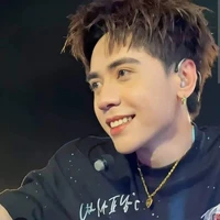 quang hùng