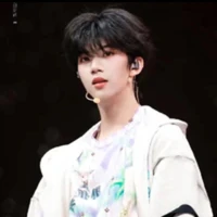 Trương Hàm Thụy(y)