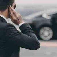 Vệ sĩ( người được quản gia giới thiệu)