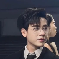 tổng tài lạnk lùnk