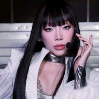 Nguyễn Khoa Tóc Tiên