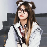 Chu Di Hân (W)