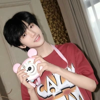 Trương Hàm Thụy 