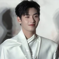 hùng huỳnh