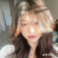 chị họ của anh