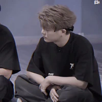 Nhỏ tg