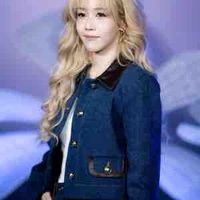 Hoàng Thuý Hậu - Hậu Hoàng