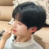 Hoắc Tuấn Minh _ Lúc nhỏ