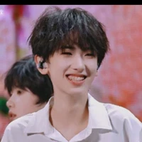 Tả Kỳ Hàm (lúc nhỏ)