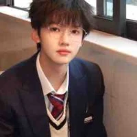 Trương Dịch Nhiên _N_