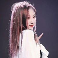 Kim Oánh Nguyệt -cô