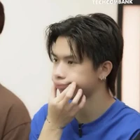 bông hoa nhỏ🥀🤍