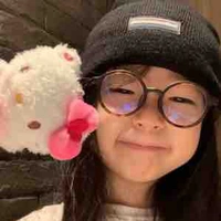 Tuyết nhi _còn bé 