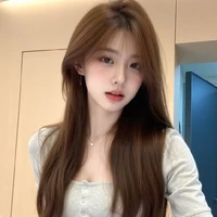 Hạ Vy - Quản lý