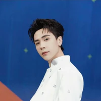 quang hùng