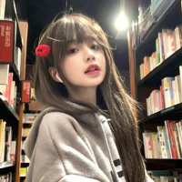 Hoàng Tuyết Nhi