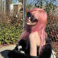 Aeri Uchinaga ( chị ) 