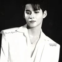 Huỳnh Hoàng Hùng- HÙNG HUỲNH