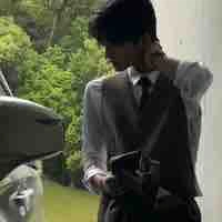 Minh Hoàng Khiết-Ông Minh