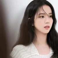 Kim Jisoo - cô