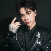 nhân cách thứ 2 của Hùng ♠︎