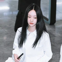 Lee Hyeri [ cô ]